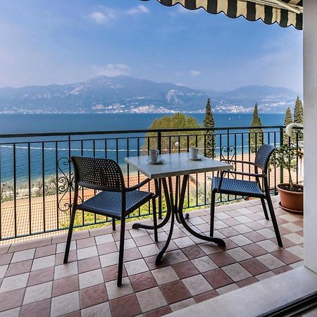 Residence Solei Classic & Plus Бренцоне-суль-Гарда Екстер'єр фото