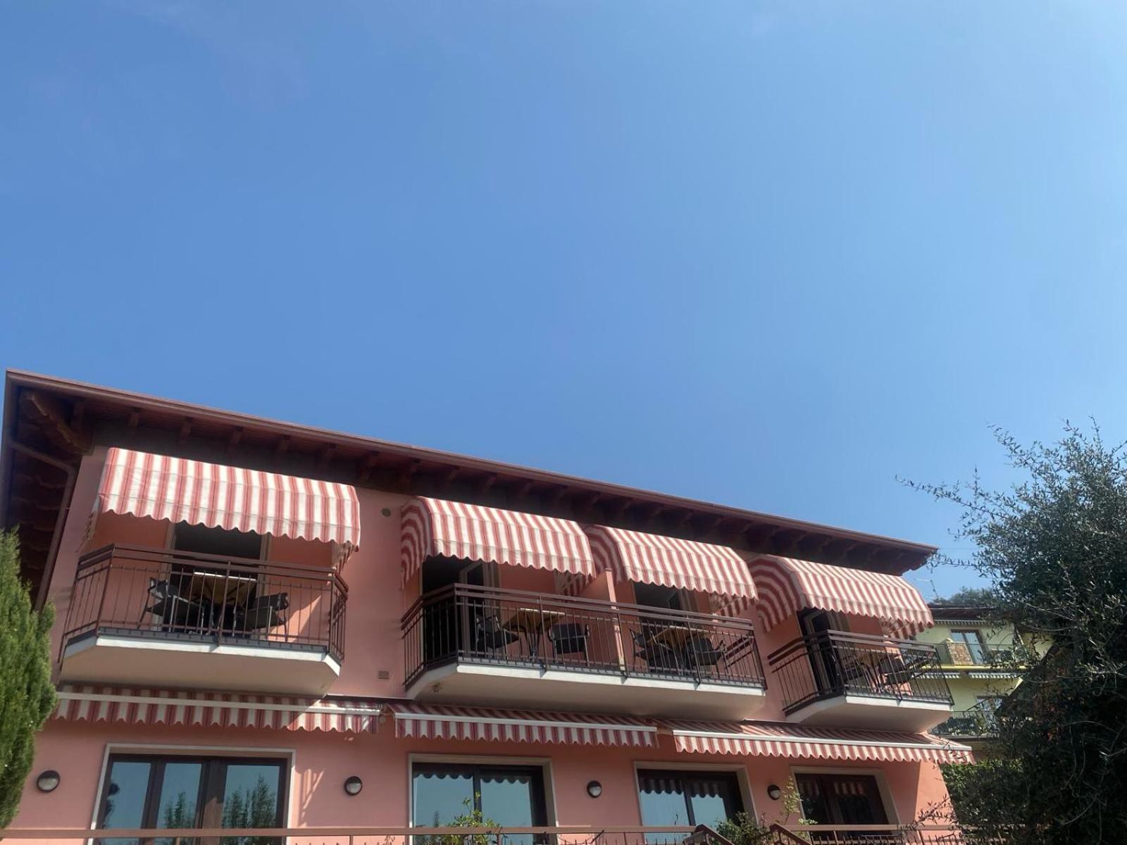 Residence Solei Classic & Plus Бренцоне-суль-Гарда Екстер'єр фото