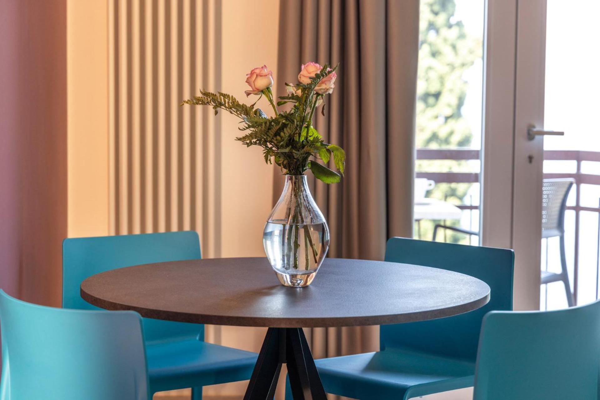 Residence Solei Classic & Plus Бренцоне-суль-Гарда Екстер'єр фото