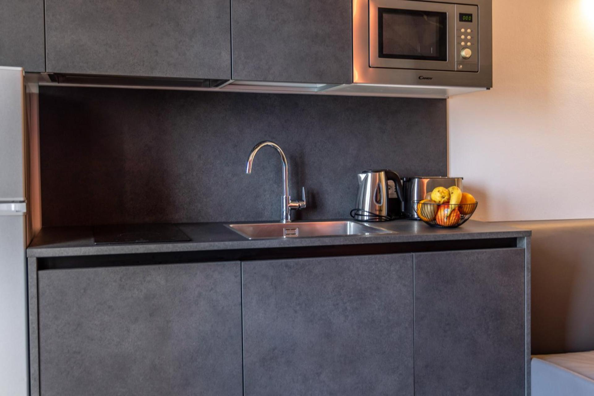 Residence Solei Classic & Plus Бренцоне-суль-Гарда Екстер'єр фото