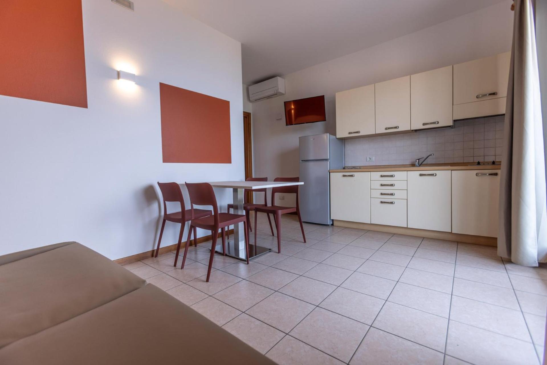 Residence Solei Classic & Plus Бренцоне-суль-Гарда Екстер'єр фото